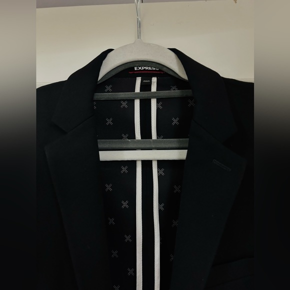 Men’s EXPRESS Performance Blazer - Picture 8 of 11